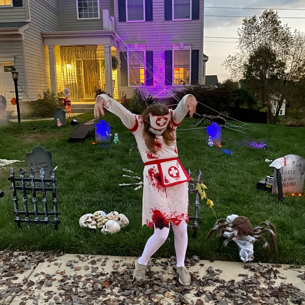 🩸👩🏽⚕️Girls Halloween “Bloody Nurse” Costume Dress – Spooky & Fun! - Picture 8 of 9